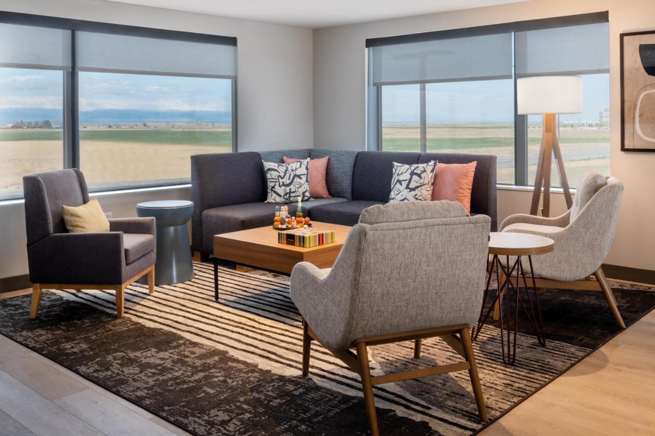 Atwell Suites - Denver Airport Tower Road By Ihg Екстериор снимка