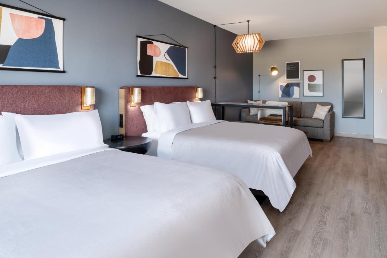Atwell Suites - Denver Airport Tower Road By Ihg Екстериор снимка