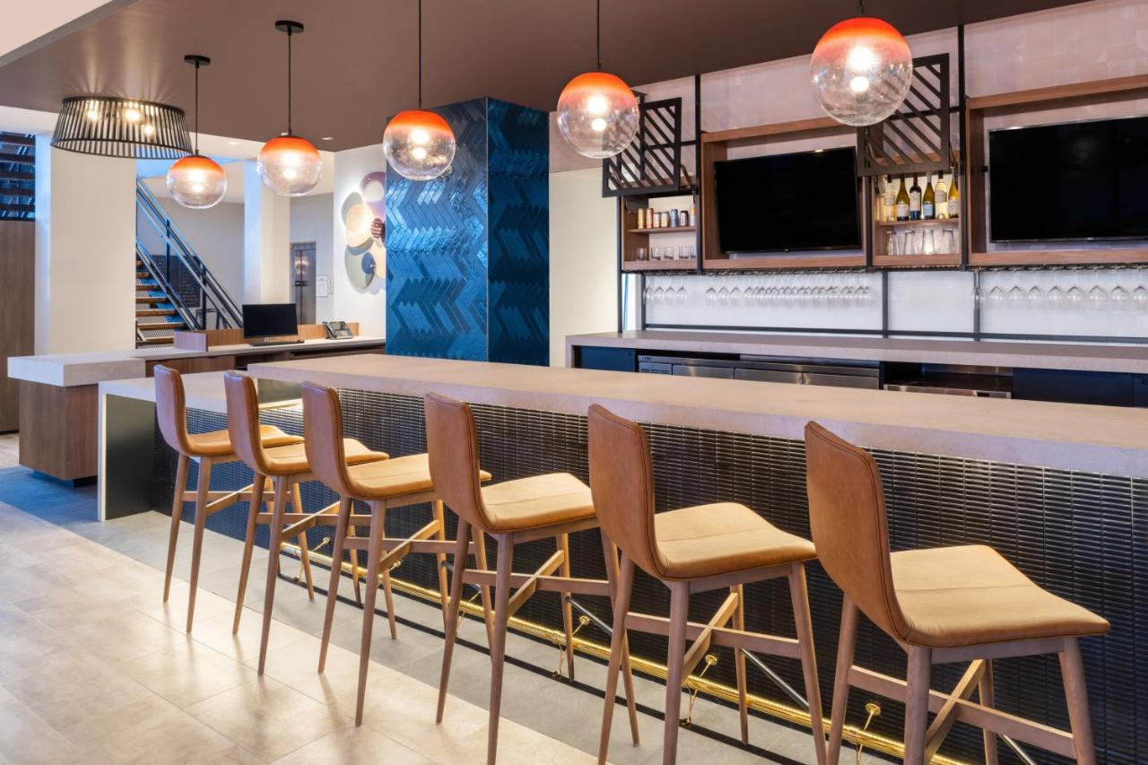Atwell Suites - Denver Airport Tower Road By Ihg Екстериор снимка